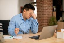 Man heeft stress door weinig evenwicht tussen werk en privé-leven
