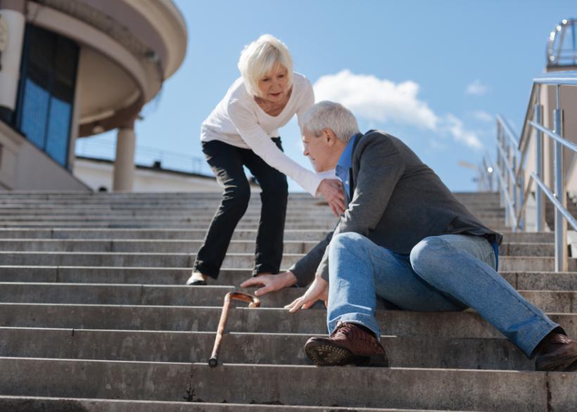 Duizelige man op trap