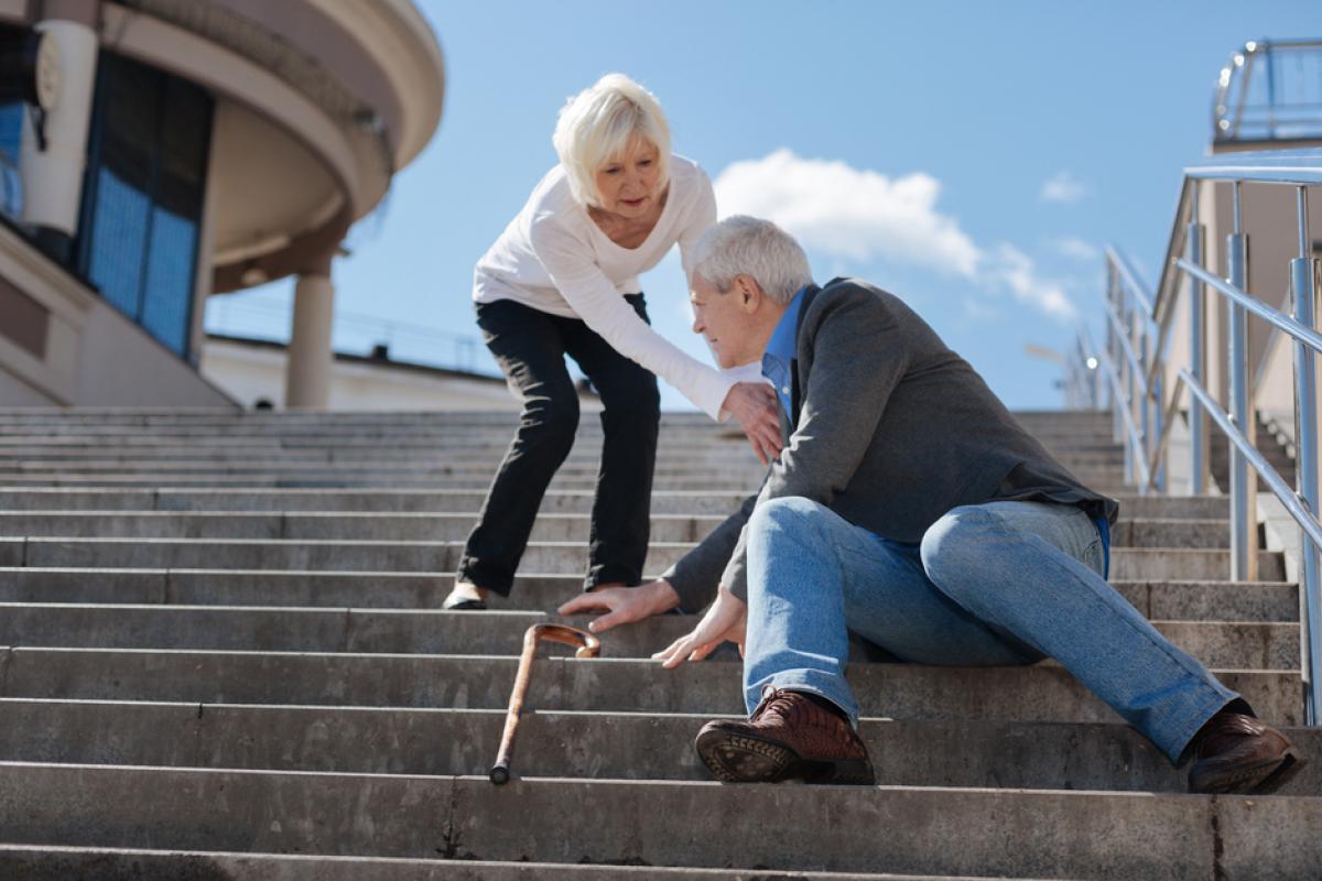 Duizelige man op trap